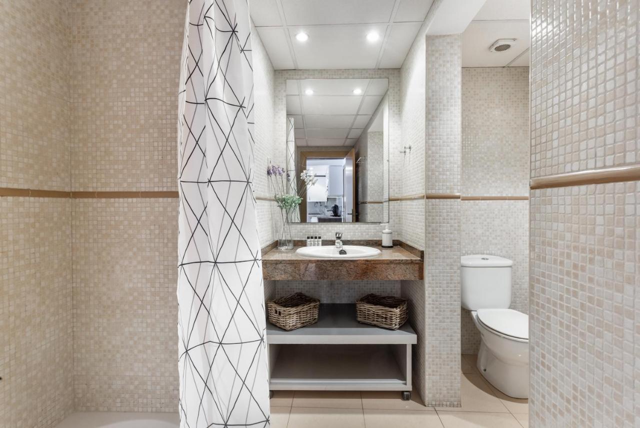 ברצלונה Lodging Apartments Liceu 11 מראה חיצוני תמונה